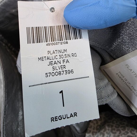 Chicos Platinum Jeans Womens 8 Regular Silver Metallic Slim Leg Denim Pants - Picture 13 of 14